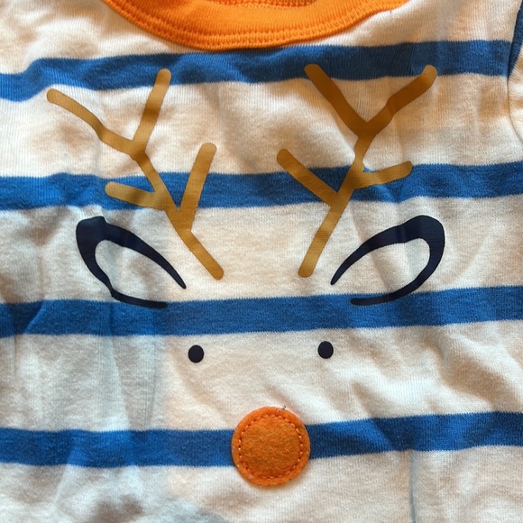 Gap Christmas theme set. 12-18 months. - Picture 6 of 10